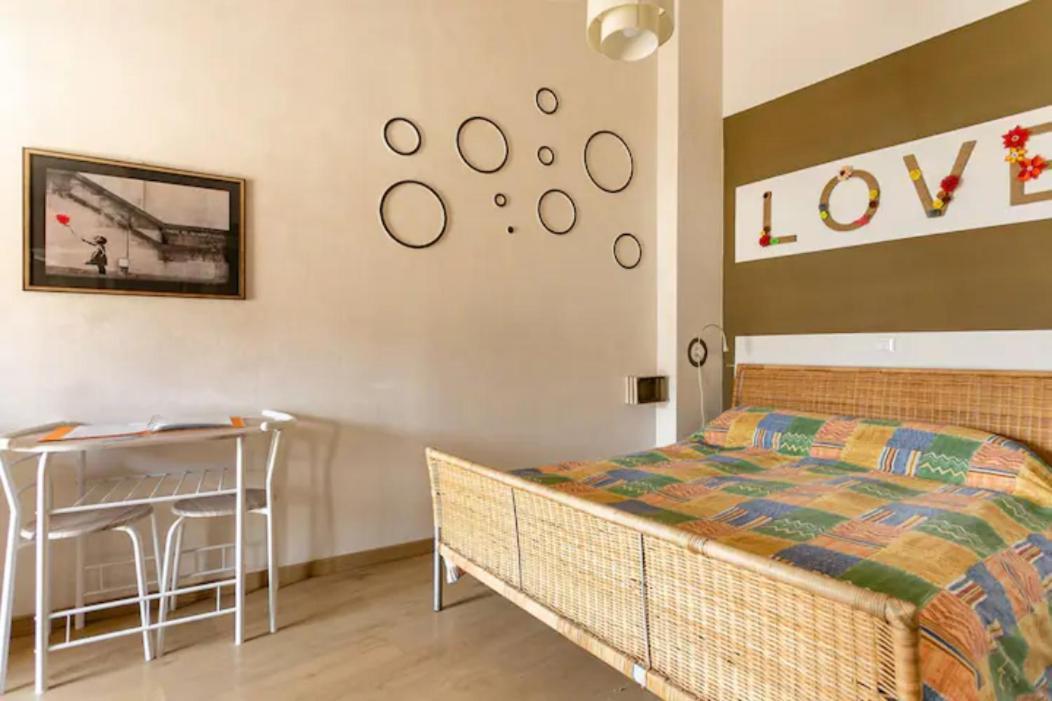 Stanza Con Terrazzo Vista Lago - Lakeholiday กาสเตล ดิ ตอรา ภายนอก รูปภาพ